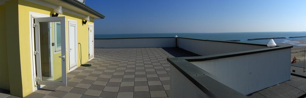 ريميني Sun Beach Residence المظهر الخارجي الصورة